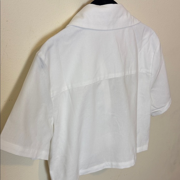 Commence Cropped Short Sleeve Shirt - Picture 8 of 10